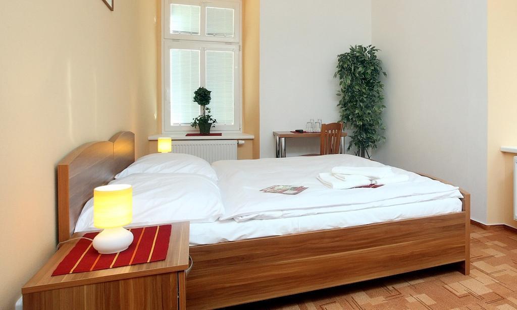 Pension Wallis Plzeň Extérieur photo